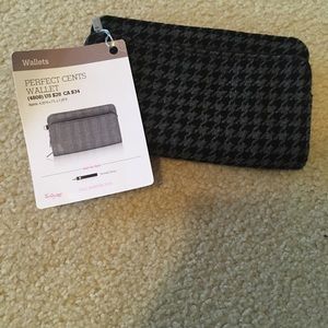 Perfect cents wallet by Thirty one